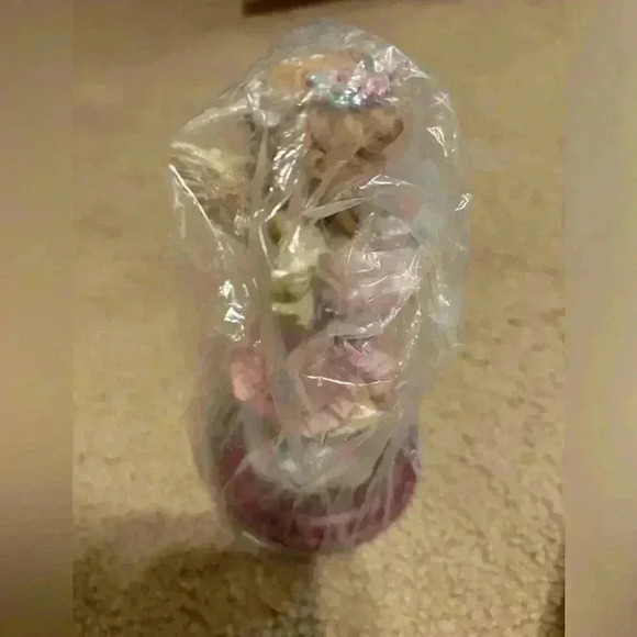 House of Lloyd, Christmas Around the world “the giving angel” 1996 - Picture 10 of 11